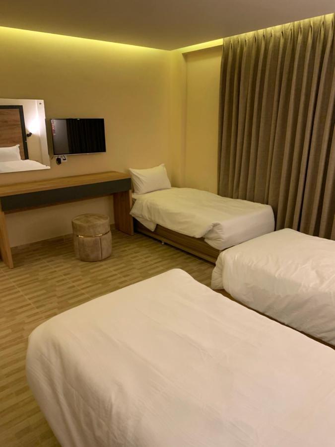 The Palm Hotel 亚喀巴 外观 照片