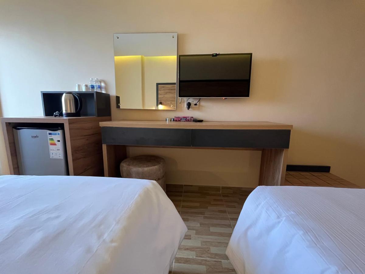 The Palm Hotel 亚喀巴 外观 照片