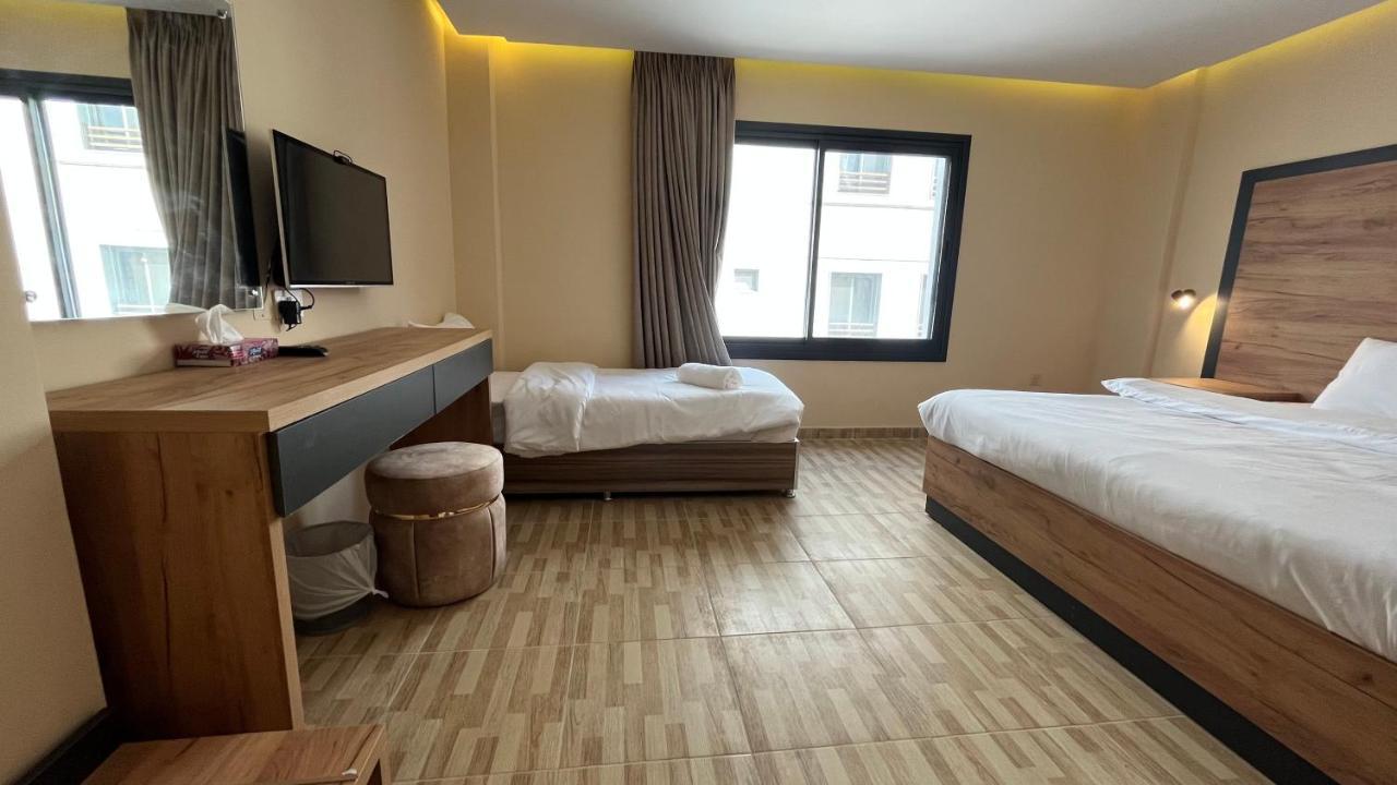 The Palm Hotel 亚喀巴 外观 照片