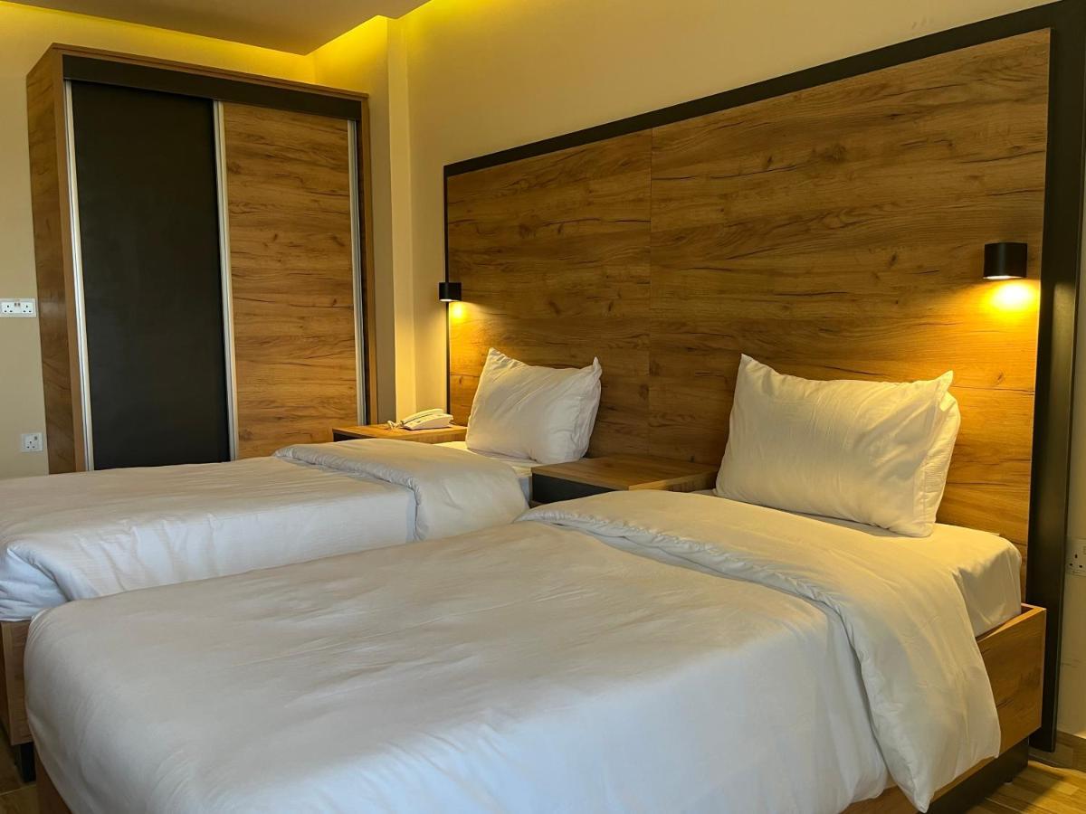 The Palm Hotel 亚喀巴 外观 照片