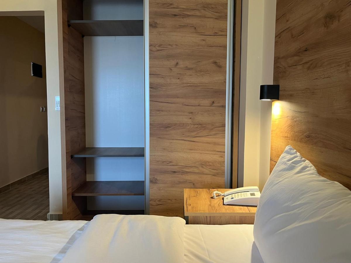 The Palm Hotel 亚喀巴 外观 照片