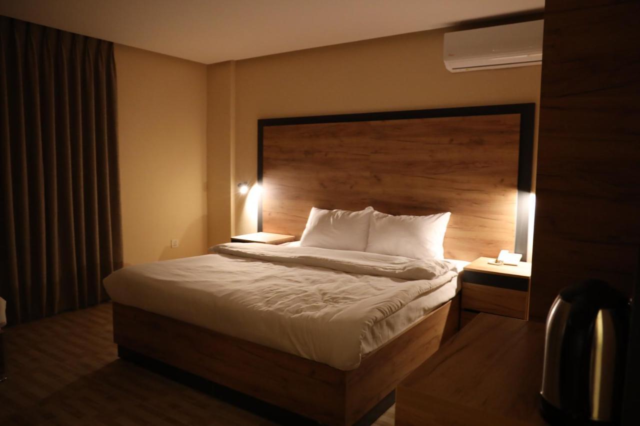 The Palm Hotel 亚喀巴 外观 照片
